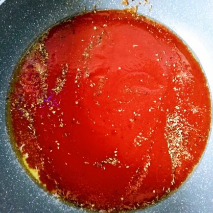 ekspresowy sos pomidorowy
